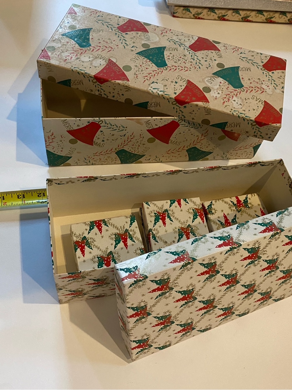 57 vintage 1960s Christmas boxes. - Picture 14 of 16